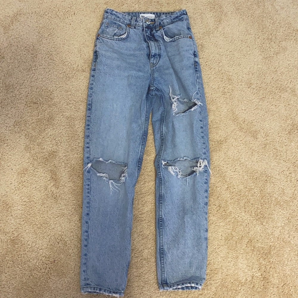 zara ripped high rise mom jeans